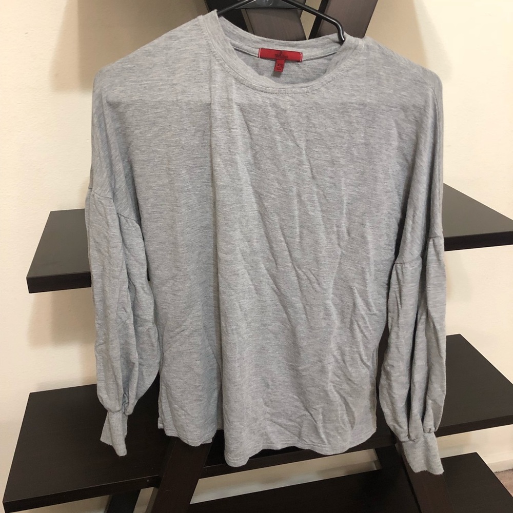 Ballon sleeve sweatshirt